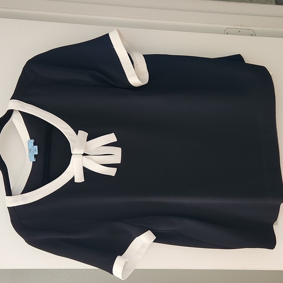 CeCe contrasting trim bow top - Picture 1 of 5